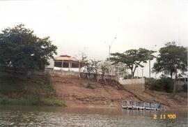 Cais à margem do Rio Tocantins