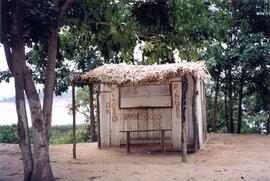 Registro fotográfico de um comércio à margem do Rio Tocantins